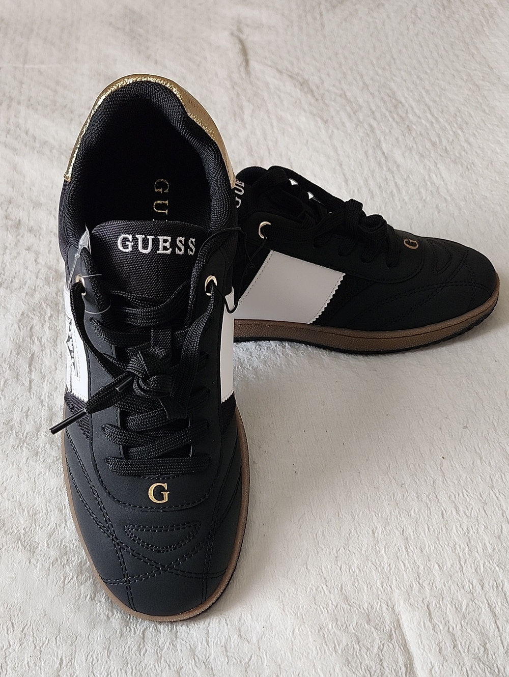 GUESS Kadlin Black, White & Gold Men's Low-Top Sneakers 8.5